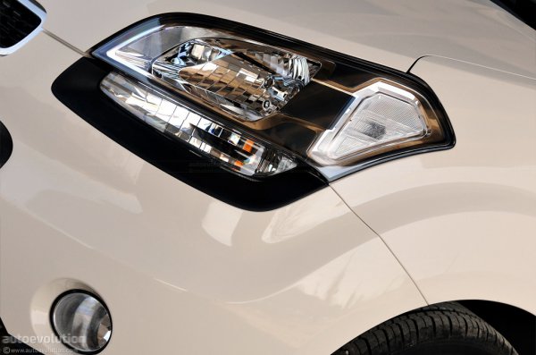 Галогенные фары Kia Soul