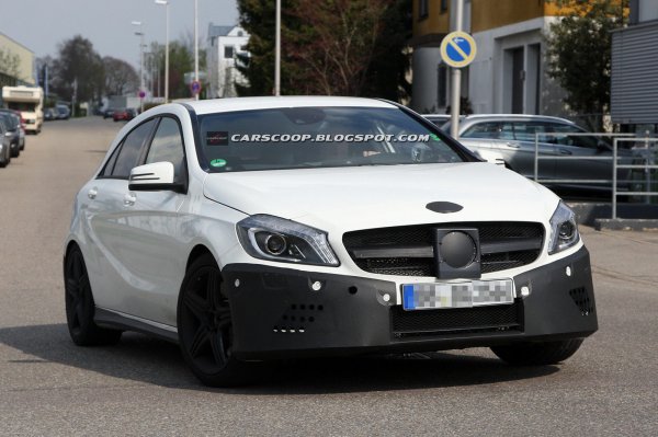 «Заряженный» Mercedes A-Class на тестах