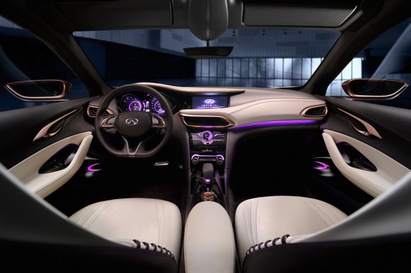 Infiniti Q30