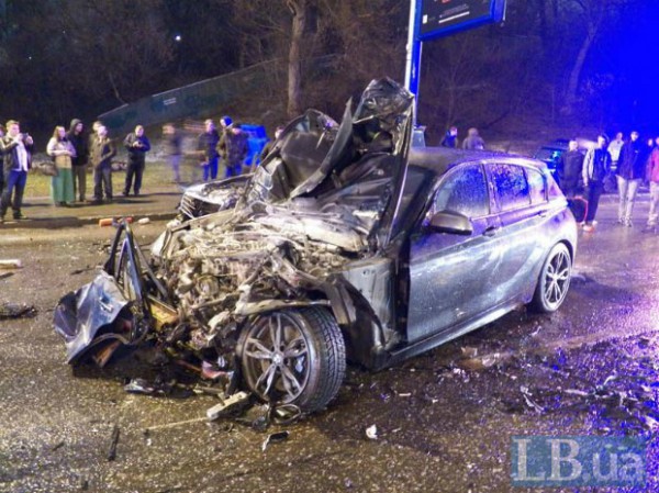 В Киеве Porsche Cayenne устроил страшную аварию