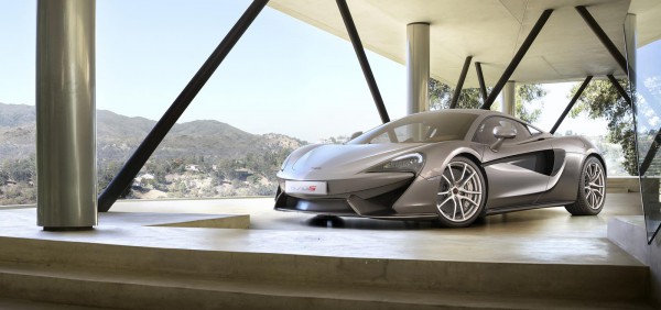 Спорткар McLaren 570S