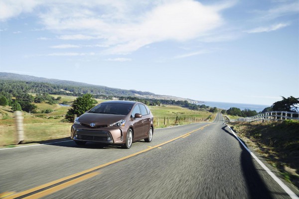 Toyota Prius v
