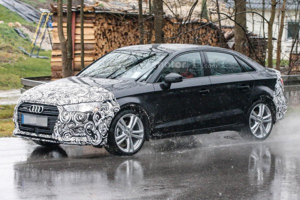 Шпионы сфотографировали обновленную Audi A3