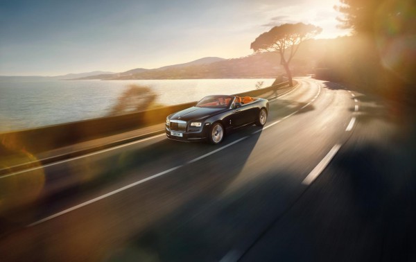 Rolls-Royce показал кабриолет Dawn