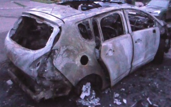 От пожара пострадали сразу пять авто