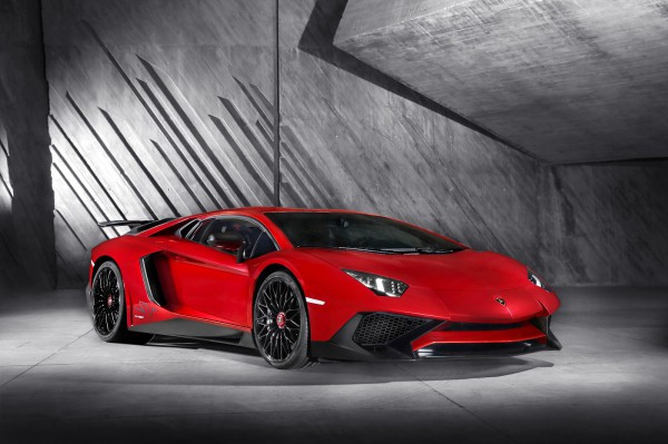 Новый Lamborghini Aventador LP 750 4SV