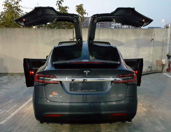 Tesla Model X