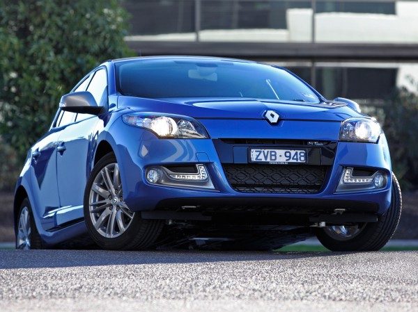 В Украину ввезли 493 Renault Megane.