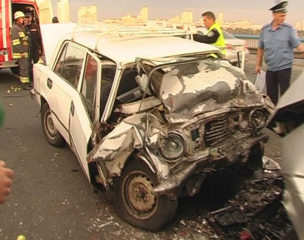 видео с аварии в белых берегов видео с аварии в белых берегов