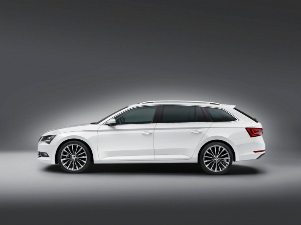 Багажник универсала Skoda Superb вырос