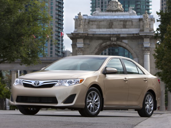 Toyota Camry - одна из самых безопасных машин