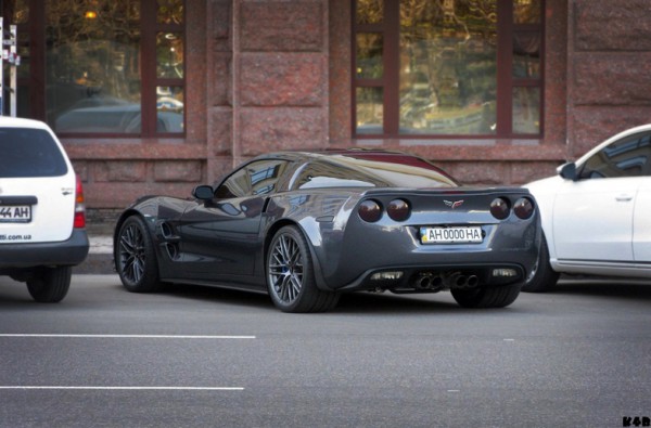 Chevrolet Corvette ZR1 стоит больше 100 тысяч долларов