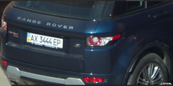 .. но - с номерными знаками на чужое авто