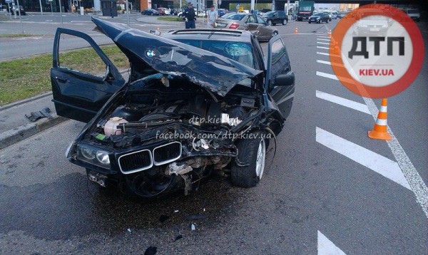 В аварии пострадали шесть человек