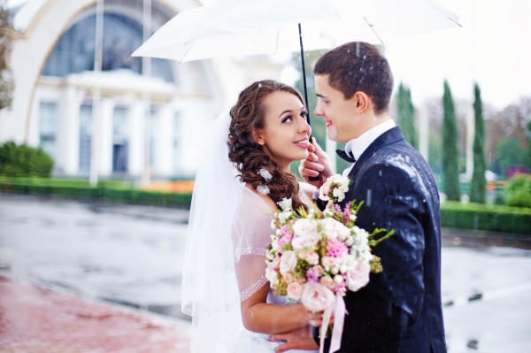 Что делать, если в день свадьбы идет дождь