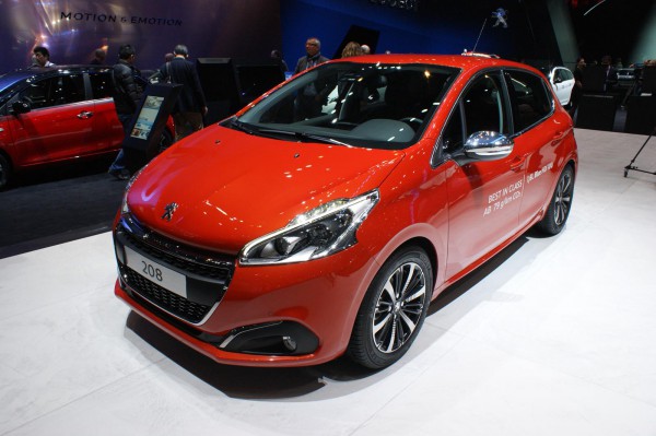 Обновленный Peugeot 208