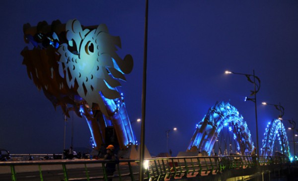 Dragon Bridge - новый мост в виде дракона во Вьетнаме