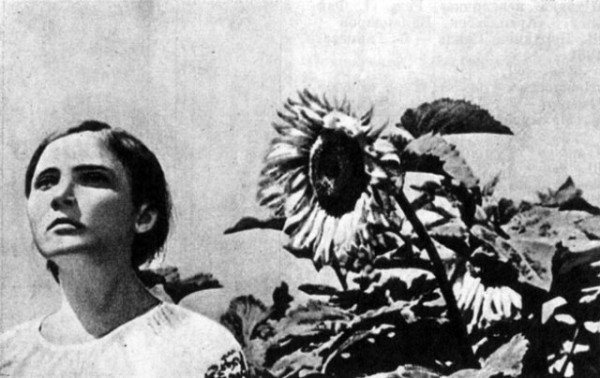Кадр из фильма Земля (1930)