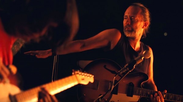 Кадр из нового клипа Radiohead