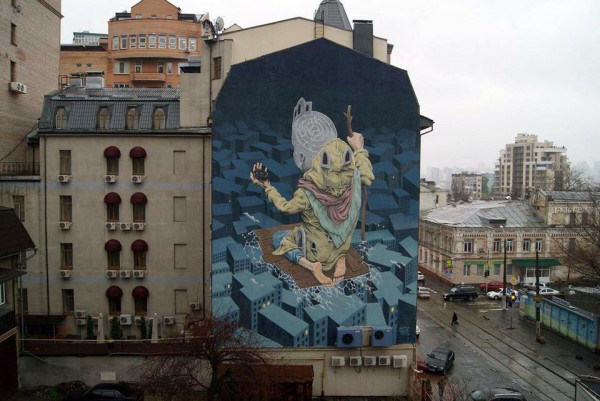 Новый мурал на улице Дмитриевской в Киеве