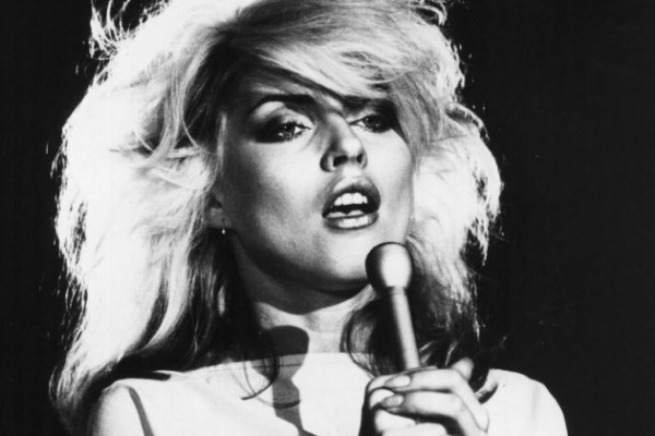 Вышел клип Blondie на песню Fun