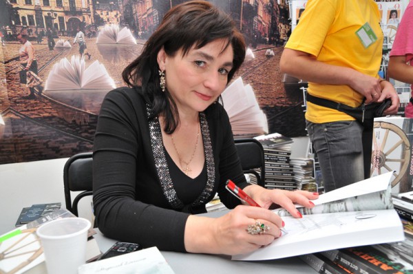 Вручена премия Золотые писатели Украины