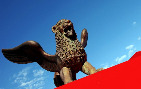 Крылатый лев, символ Венецианского кинофестиваля