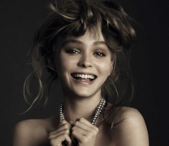 Лили-Роуз Депп снялась для Vogue