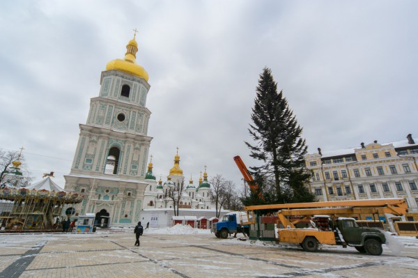 Главную елку зажгут на Софийской площади 19 декабря