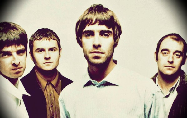 Группа Oasis распалась в 2009 году