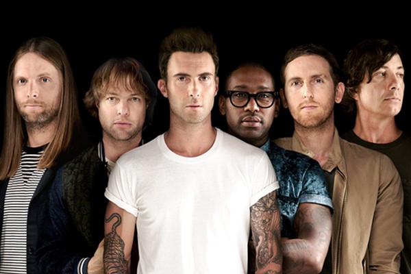 Фронтмен Maroon 5 ради нового клипа сменил прическу