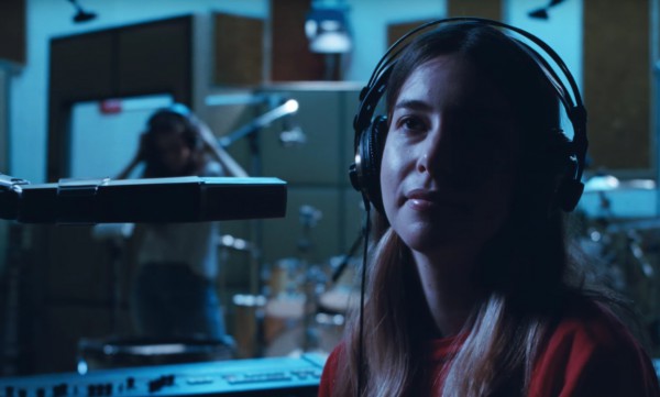 Группа HAIM выпустила короткометражку.