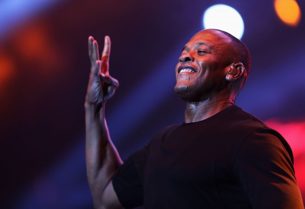 Пока Dr. Dre не спешит делать саундтрек отдельным синглом.