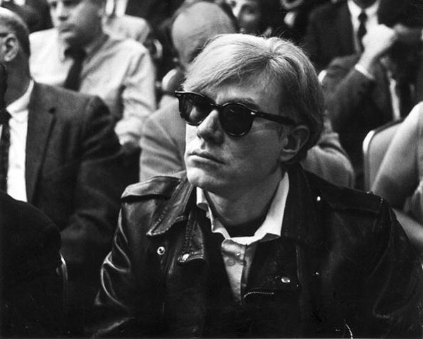 Картина является частью серии Warhol's Death and Disaster.