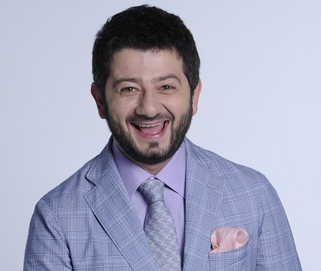 Михаил Галустян