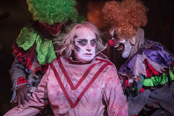 Circus of Horrors устроили зрелищное шоу в честь Хэллоуина