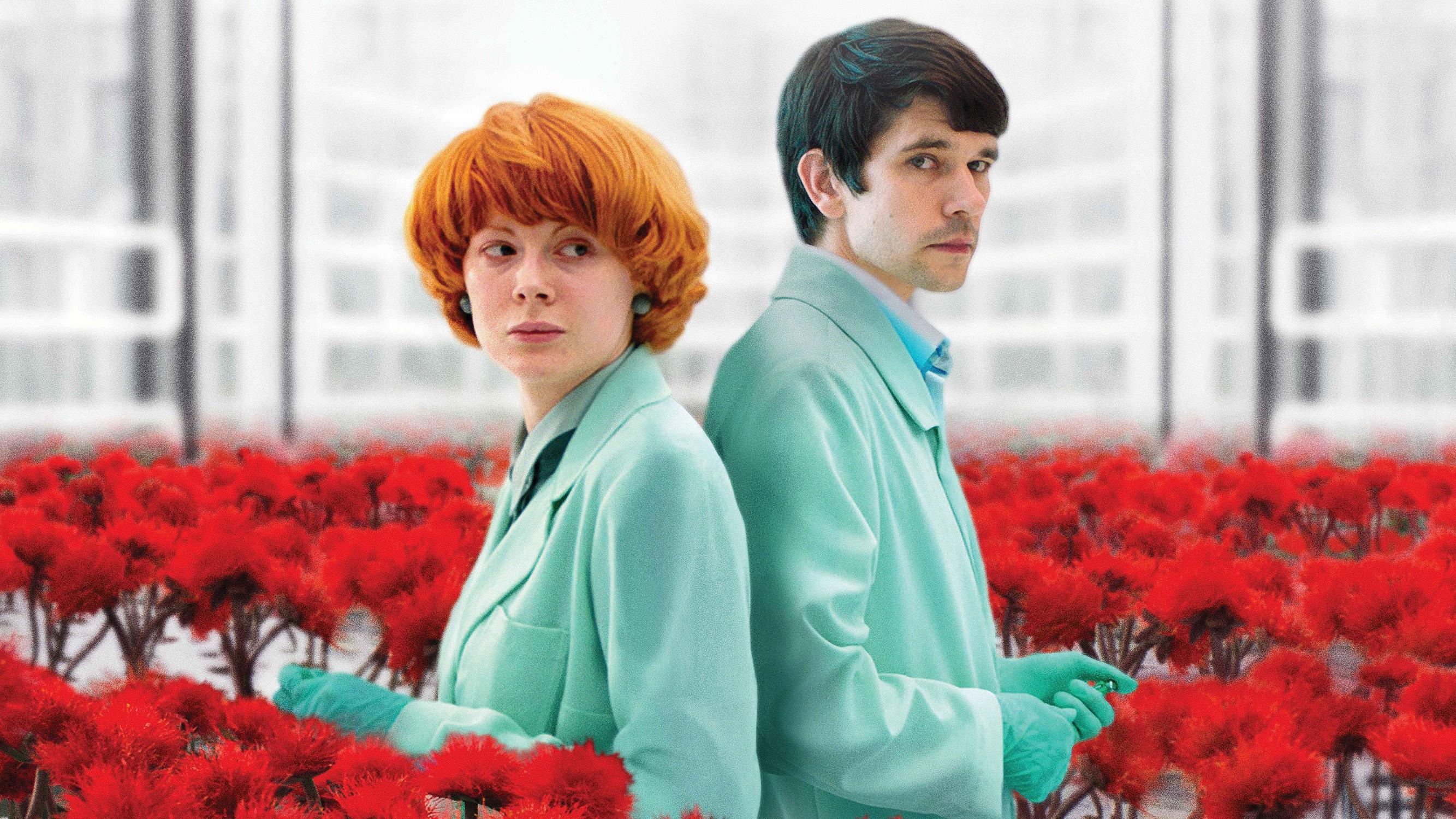 Киноновинки, которые можно посмотреть дома