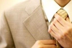 Власти Чили призывают мужское население страны отказаться от ношения галстуков