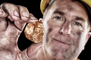 2700 тонн золота было добыто в мире в 2011 году  