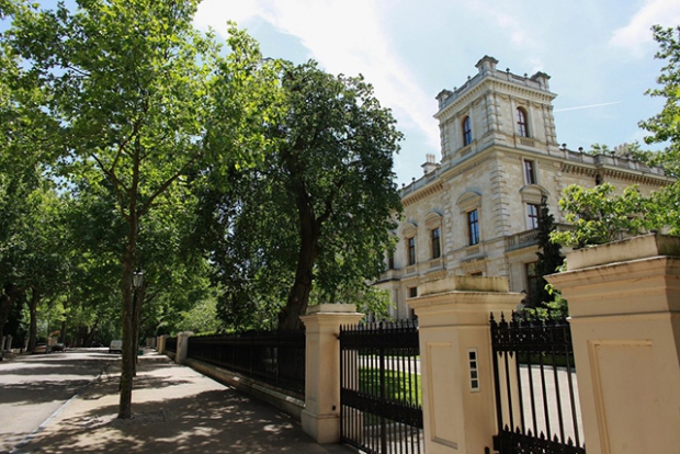 Kensington Palace Gardens