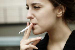 Курильщики нашли способ не платить за еду и выпивку в ресторанах