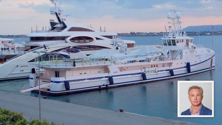 Два судна Косюка ходят вместе
