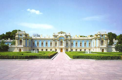 На прием гостей ушло более 190 млн. гривен