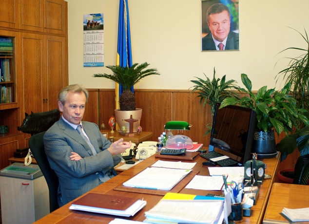 Многие влиятельные друзья Присяжнюка родом из Енакиево