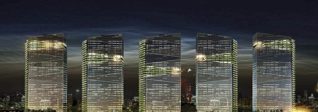 Многие эксперты раскритиковали проект, поскольку он подразумевает выселение сотен семей из своих домов