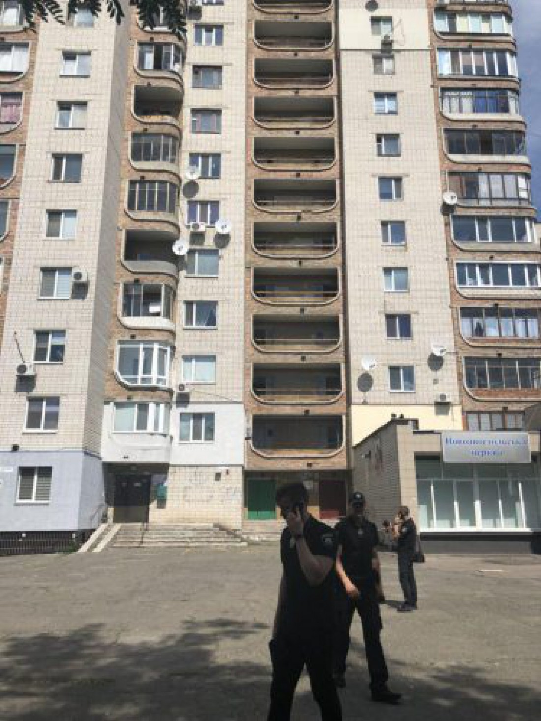 Смерть наступила в результате падения с высоты многоэтажки