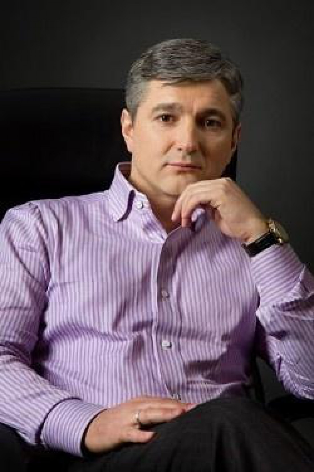 СМИ сообщают, что в авто находился криминальный авторитет Александр Лищенко