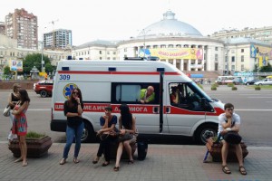 Спасатели проверяют информацию о якобы минировании ТРЦ Украина