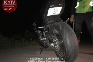 В Киеве возле кладбища мотоциклист насмерть сбил женщину