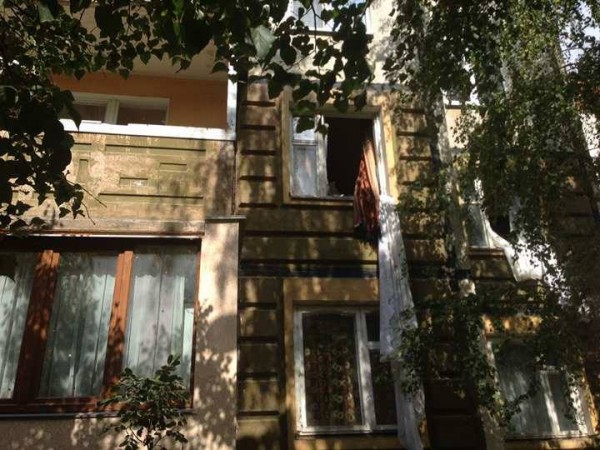 Взрывная волна выбила окна на кухне и балконе